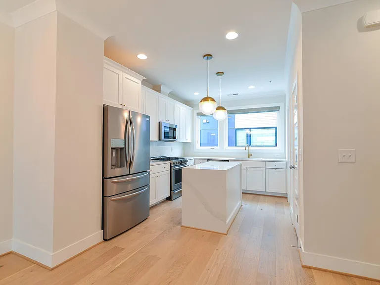 5 Seawell Ave #105 — Photo 30