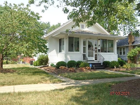 3rd image of 1616 N Winnebago St