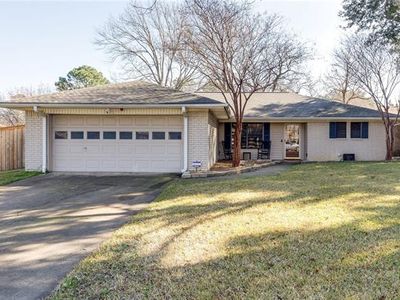 832 Yellowstone Dr, Grapevine, TX, 76051