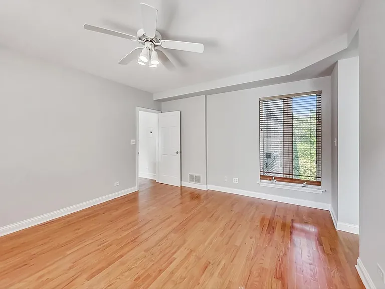 917 W Sunnyside Ave #2S — Photo 9