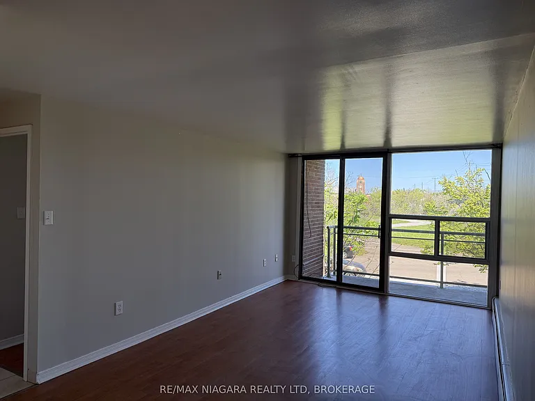 7 Riverview Blvd #305 — Photo 11