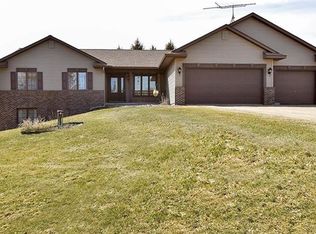 9242 Cedar Lake Blvd, Faribault, MN 55021