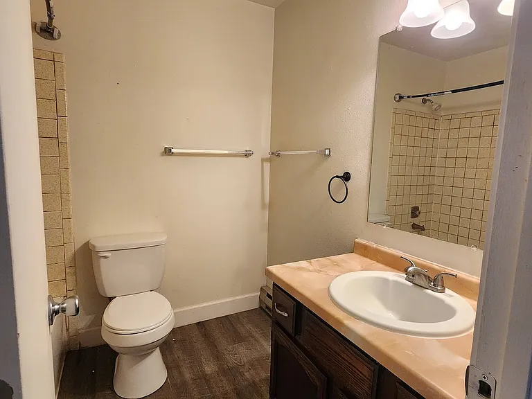 32 Royal Crest Dr #A — Photo 3