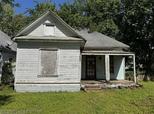 915 N 10th St, Fort Smith, AR 72901