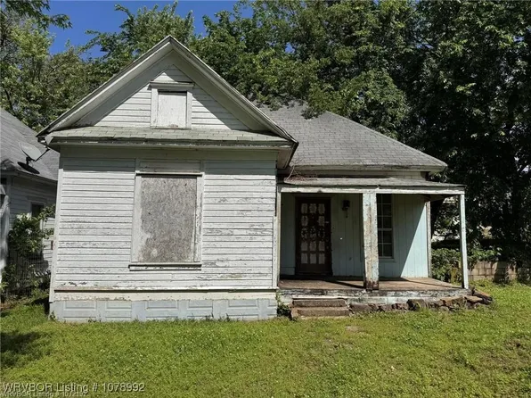 915 N 10th St, Fort Smith, AR 72901