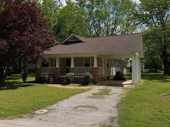 218 Brewer Ave, Mountain View, AR 72560