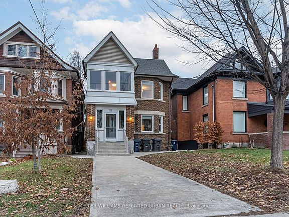 2nd image of 222 Rusholme Rd #2