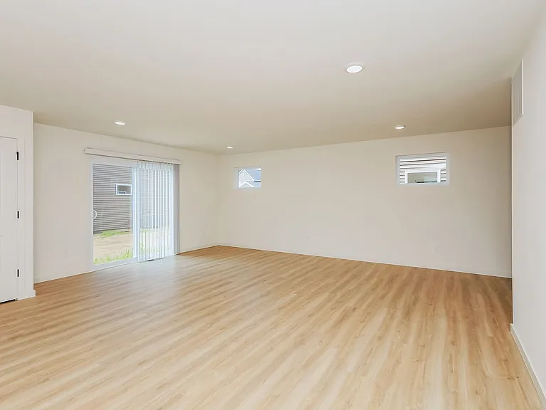 671 Bush Blvd — Photo 7