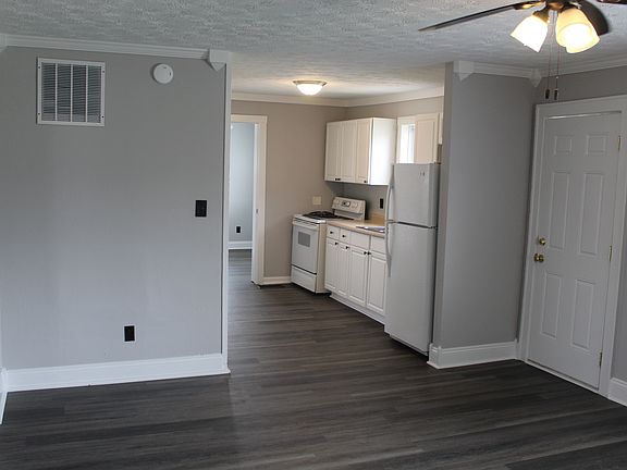 2nd image of 116 N Grant St