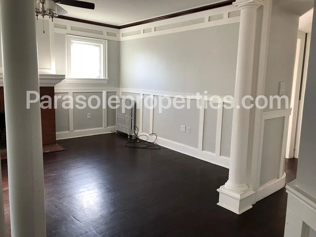 Building Photo - 919 Clay Ave #1