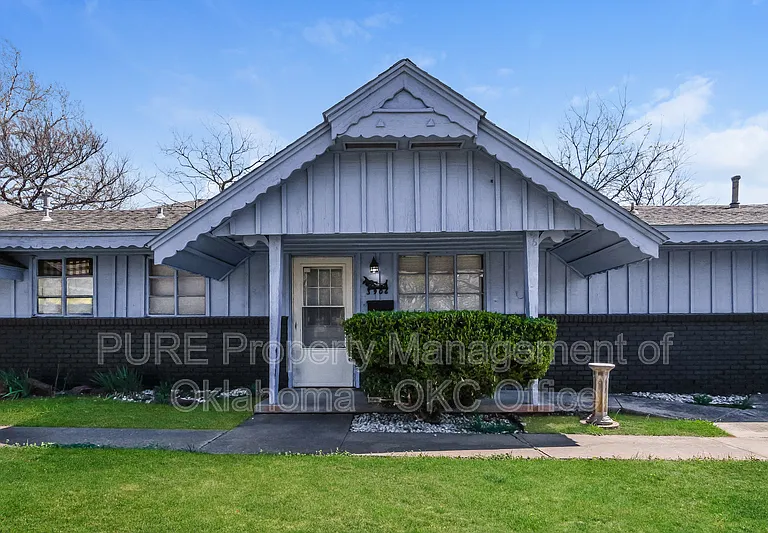 3906 S Hudson Ave — Photo 1