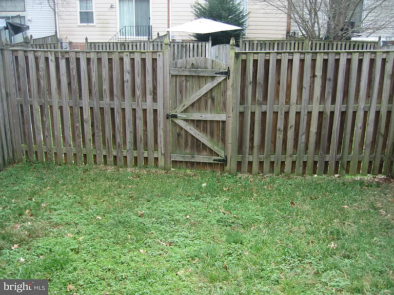 14827 Belle Ami Dr — Photo 23
