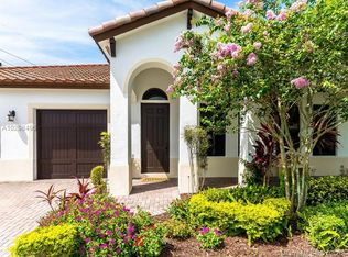 8506 NW 38th St, Pembroke Pines, FL 33024