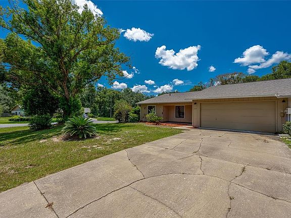 4th image of 1040 W VILLAGE GREEN ROAD