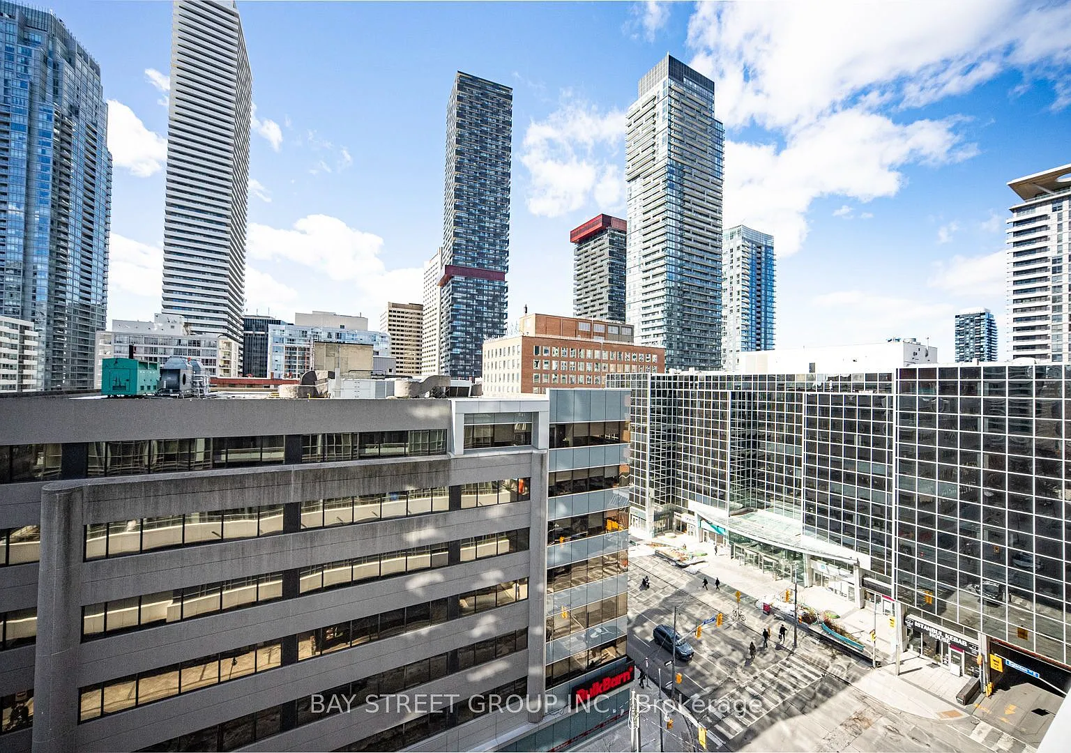 2 bed, $2,700 — Photo 3