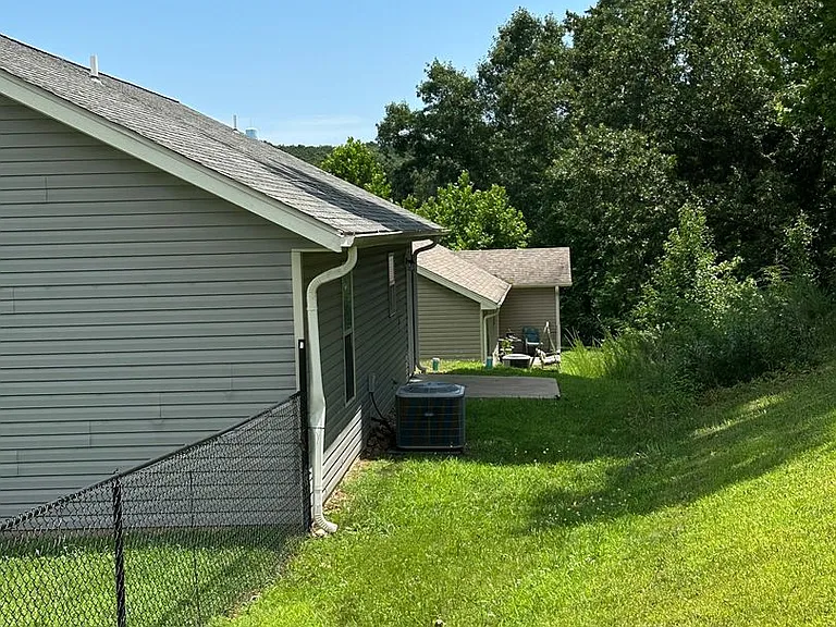 333 Lyle Curtis Cir — Photo 52