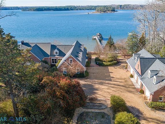 2nd image of 979 Twiggs Ferry Rd