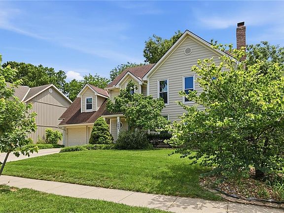 4th image of 1505 NE 82nd Ter