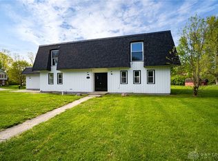 5800 Woodstone Dr, Dayton, OH 45426
