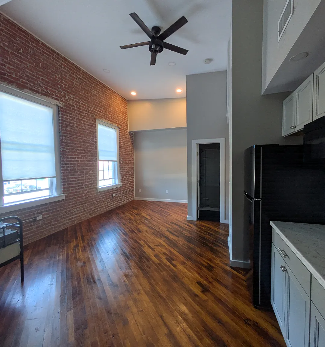 Studio, $850 — Photo 4