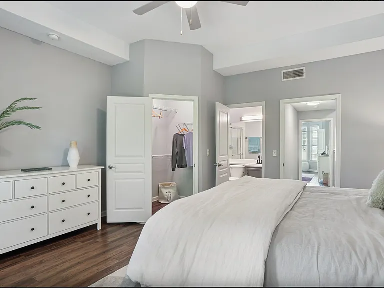 Townhouse Atlanta apartments community photo