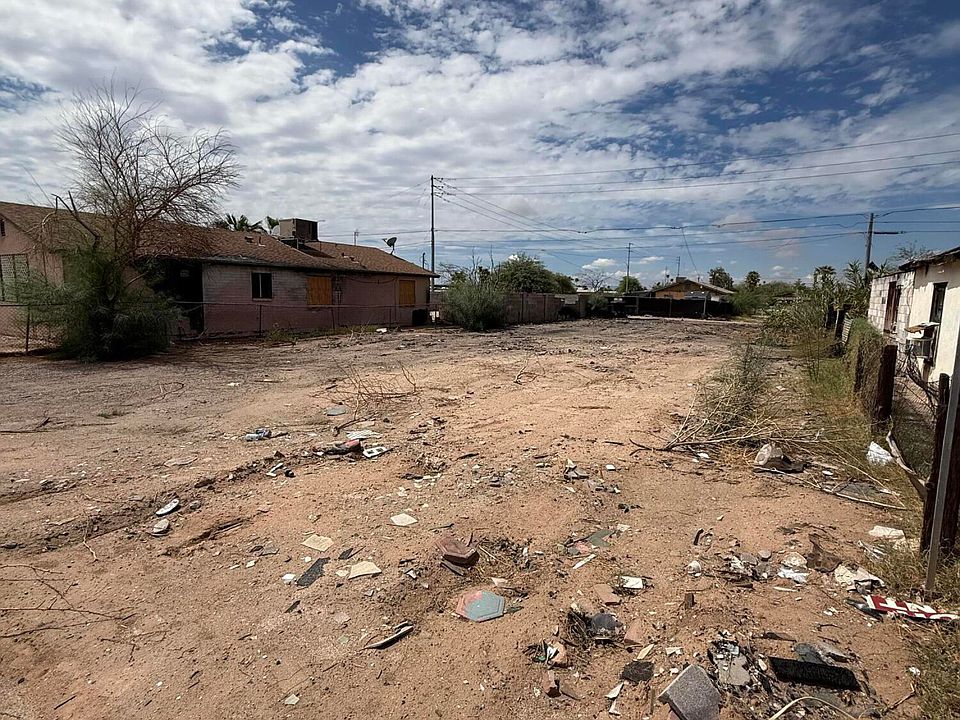 2nd image of 207 N TREKELL Road #-