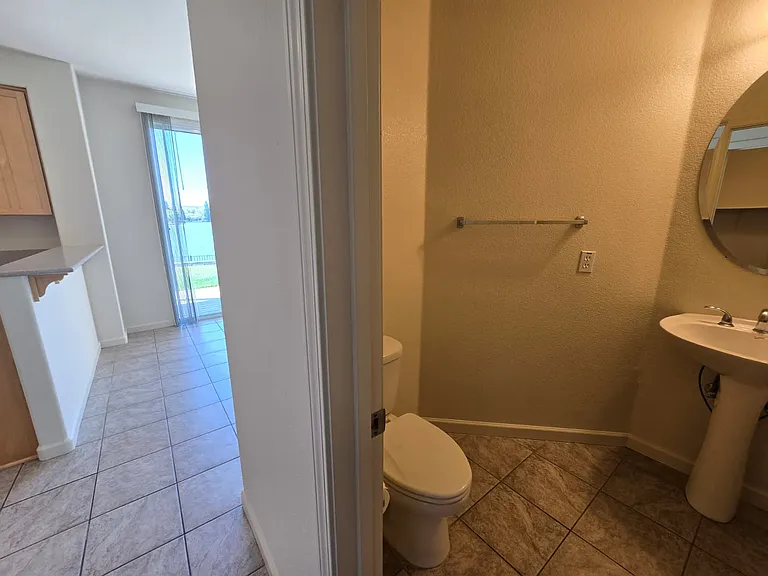 5130 Lakeshore Dr — Photo 22