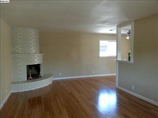 4th image of 7 W Lake Dr