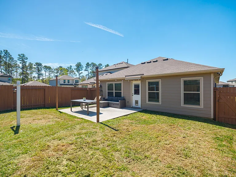 26106 Halwell Manor Ln — Photo 30