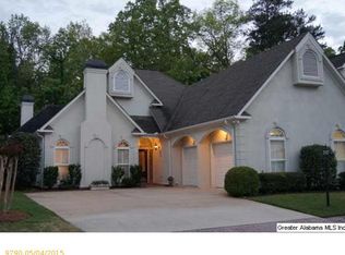 2916 Summerwood Cir, Birmingham, AL 35242