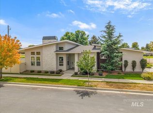 372 N Taylor, Eagle, WY 83116