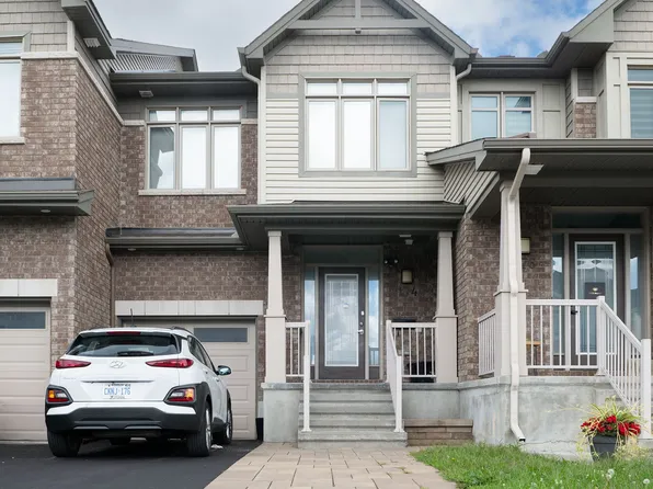 174 Hawkshaw Cres, Ottawa, ON K2J 0J7