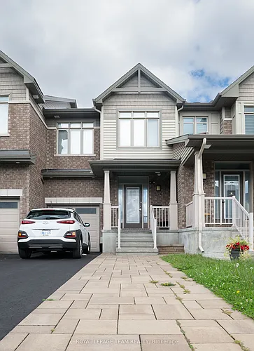 174 Hawkshaw Cres Photo 1
