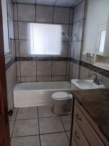 405 Yale Blvd SE, Albuquerque, NM, 87106