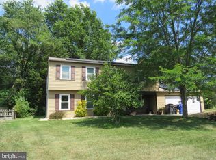 2356 Mail Coach Ct, Waldorf, MD 20602