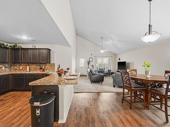 4th image of 24415 Pigeon Berry Dr