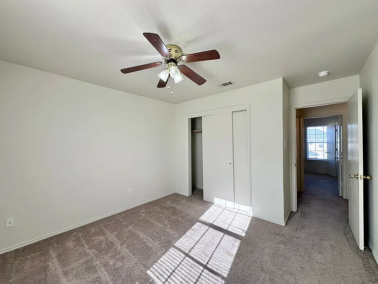 2105 Tahoe Ct — Photo 13