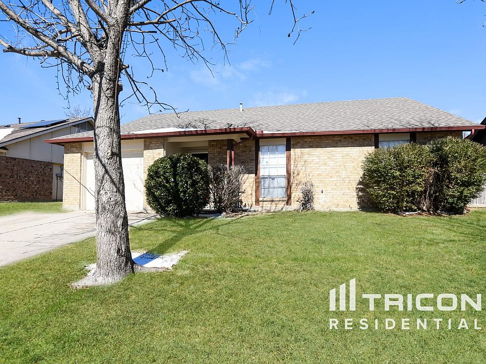 1st image of 2501 Arapaho Dr