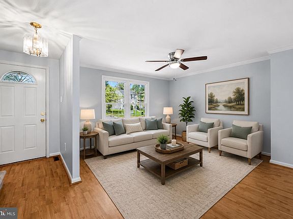 2nd image of 11 Craftsman Ct