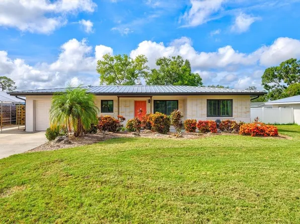 2708 Fort Worth St, Sarasota, FL 34231