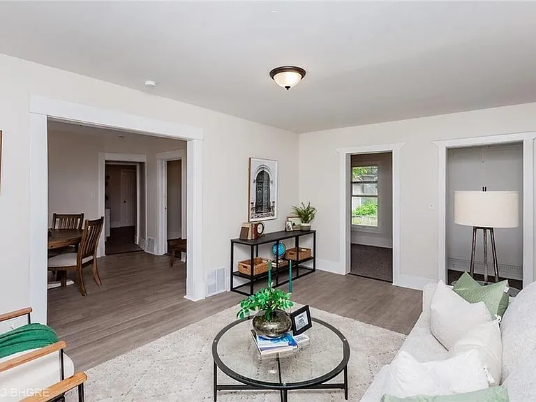 1215 Clark St — Photo 36