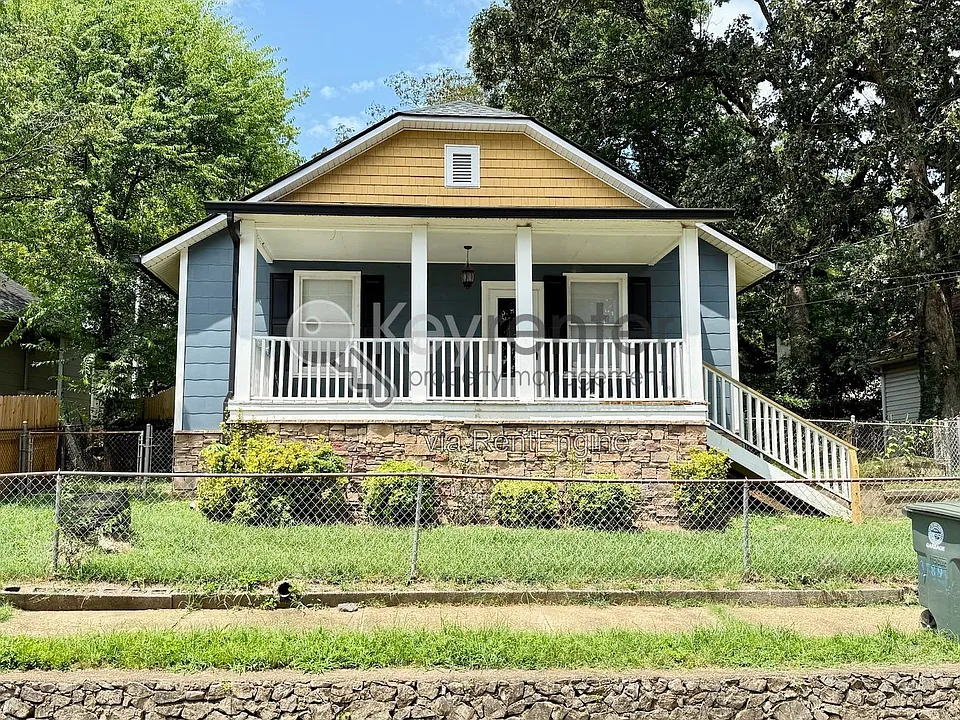 3789 Dixie Cir