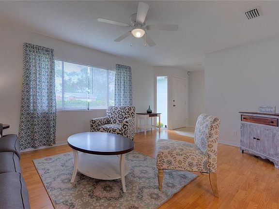 3rd image of 1246 Bailey Ave