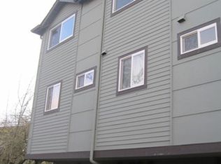 6520B 34th Ave SW, Seattle, WA 98115