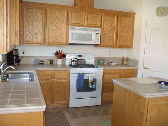 2nd image of 7056 Rushwood Dr