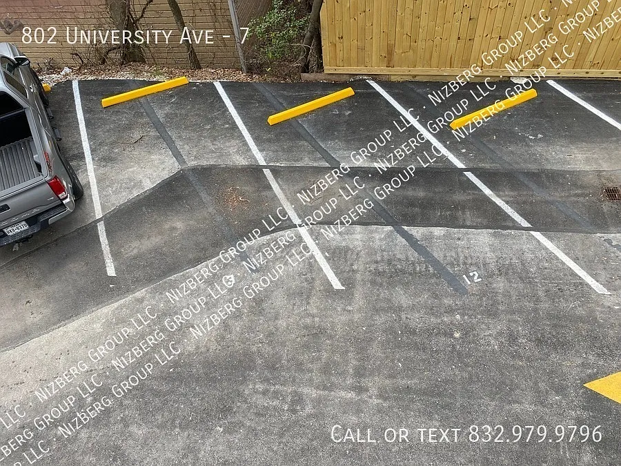 802 University Ave #7