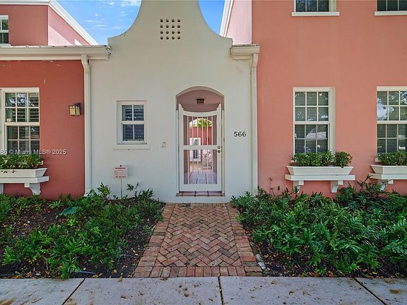 4th image of 566 Loretto Ave #12