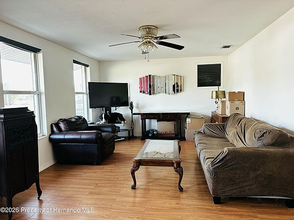 4th image of 9466 Midway St