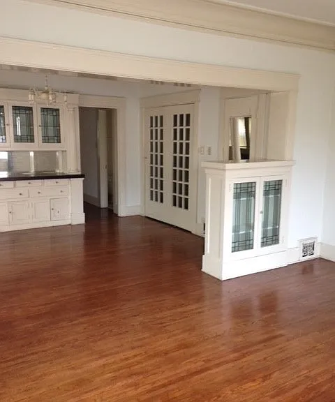 311 W 4th St — Photo 12