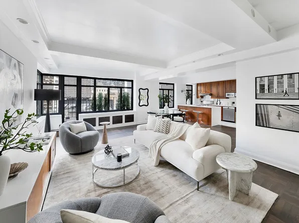 25 W 54th St #12A, New York, NY 10019